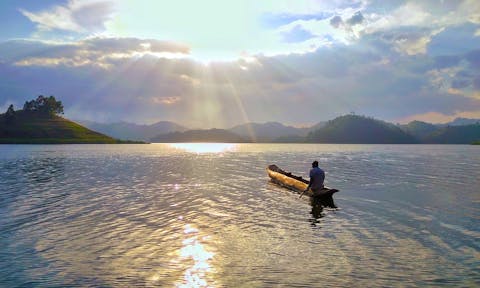 Canoeing at Lake Mutanda.