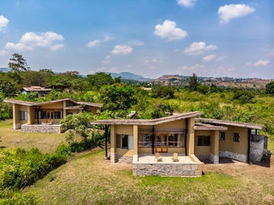 Kyambura Gorge Lodge