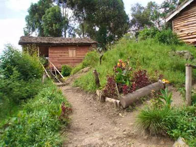 A simple, but comfortable, banda at Mutanda Eco Community Centre.